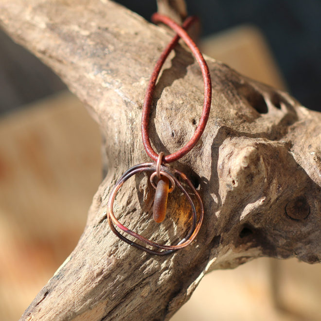 Halskette Circle of Life, echtes Kupfer, Lederband und Seeglas