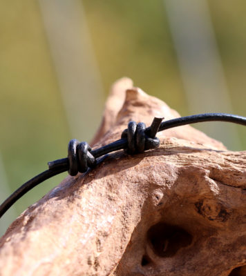 Verschluss Lederband Knoten