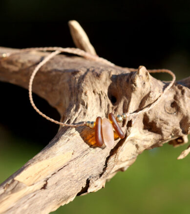 Fußbändchen mit Strandscherben / Seeglas - eine tanzt immer aus der Reihe, Braun / Rosa