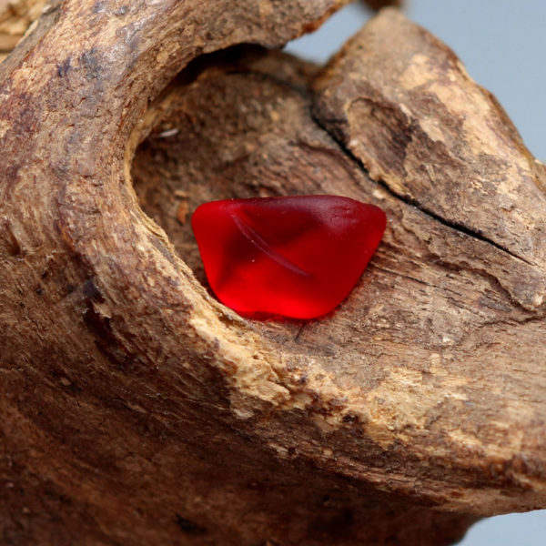 Seeglas / Strandglas in Rot