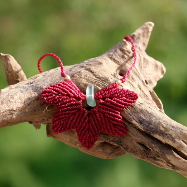 Makrameeschmuck mit Strandscherbe - buntes Blatt, Herbst, Weinrot