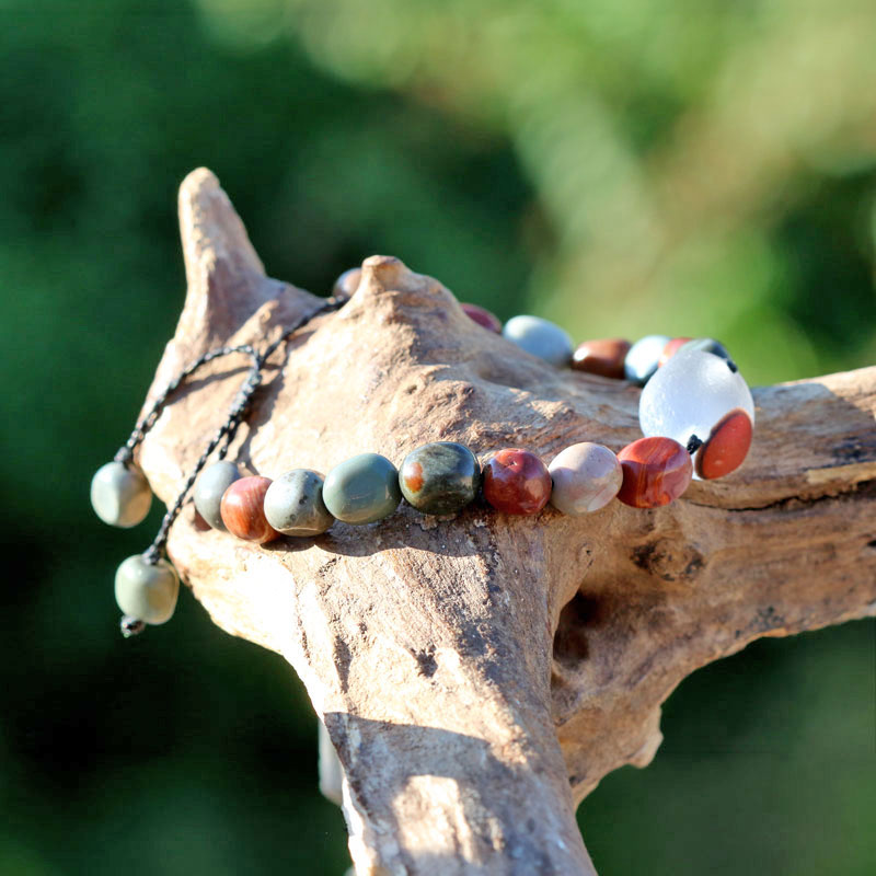 Armband Rotes Meer mit zweifarbigem Strandglas / Meerglas und natürlichen Steinperlen