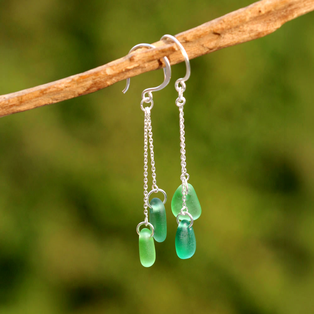 Ohrringe aus 925 Sterling Silber mit Seeglas / Meerglas / Strandglas in Grün